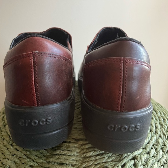 Crocs Women's Burgundy Slip On Clog Work Shoes Leather - Picture 7 of 16
